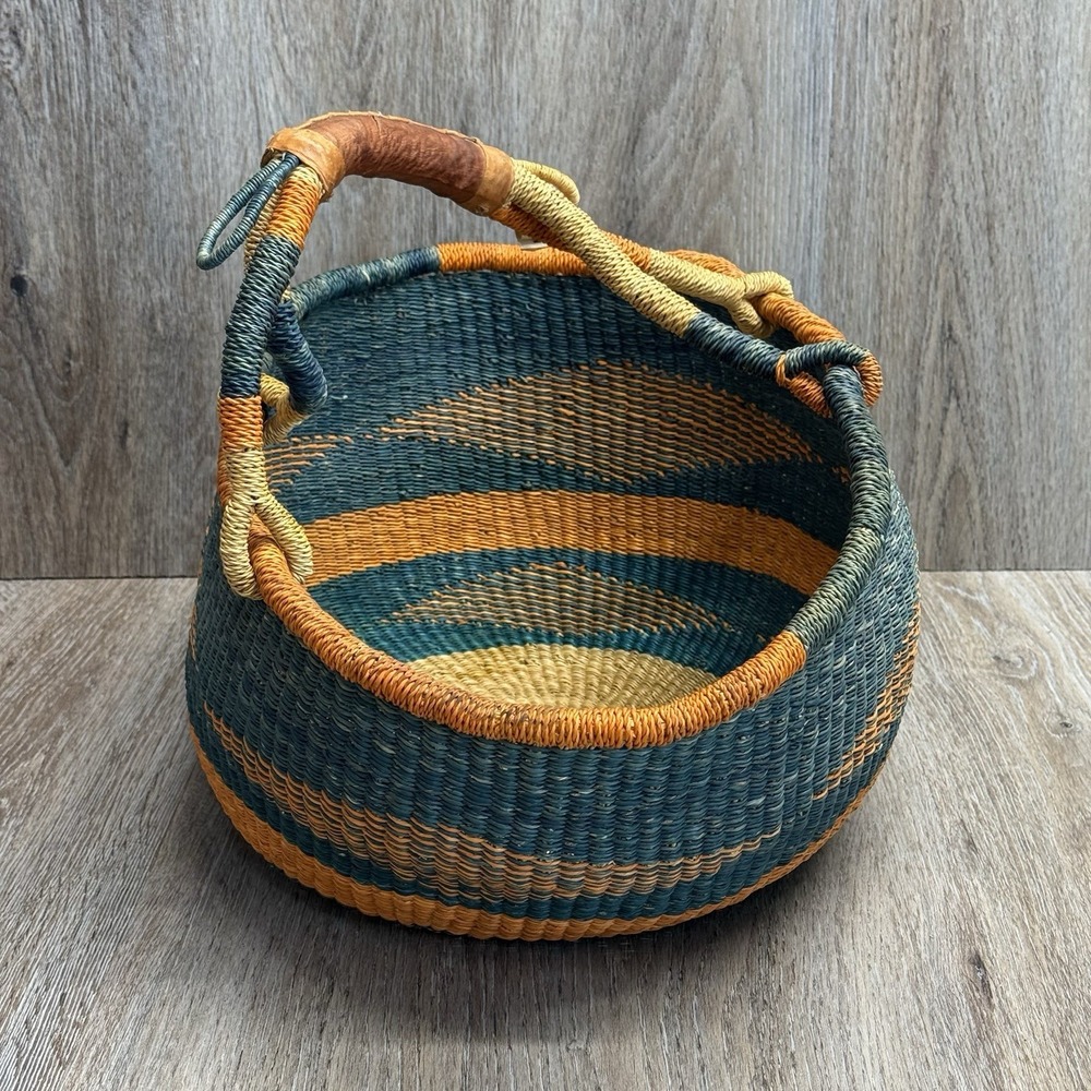 Woven African Bolga Ghana Market Basket Large Leather Handle - Picture 4 of 16